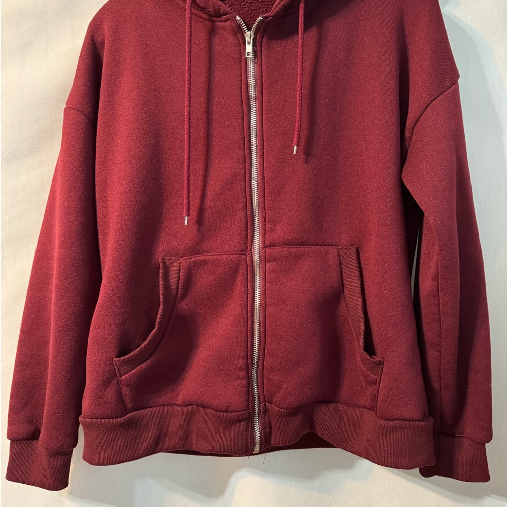 An Oversized Women’s zippered Sweatshirt, Wine, Size: Small,
